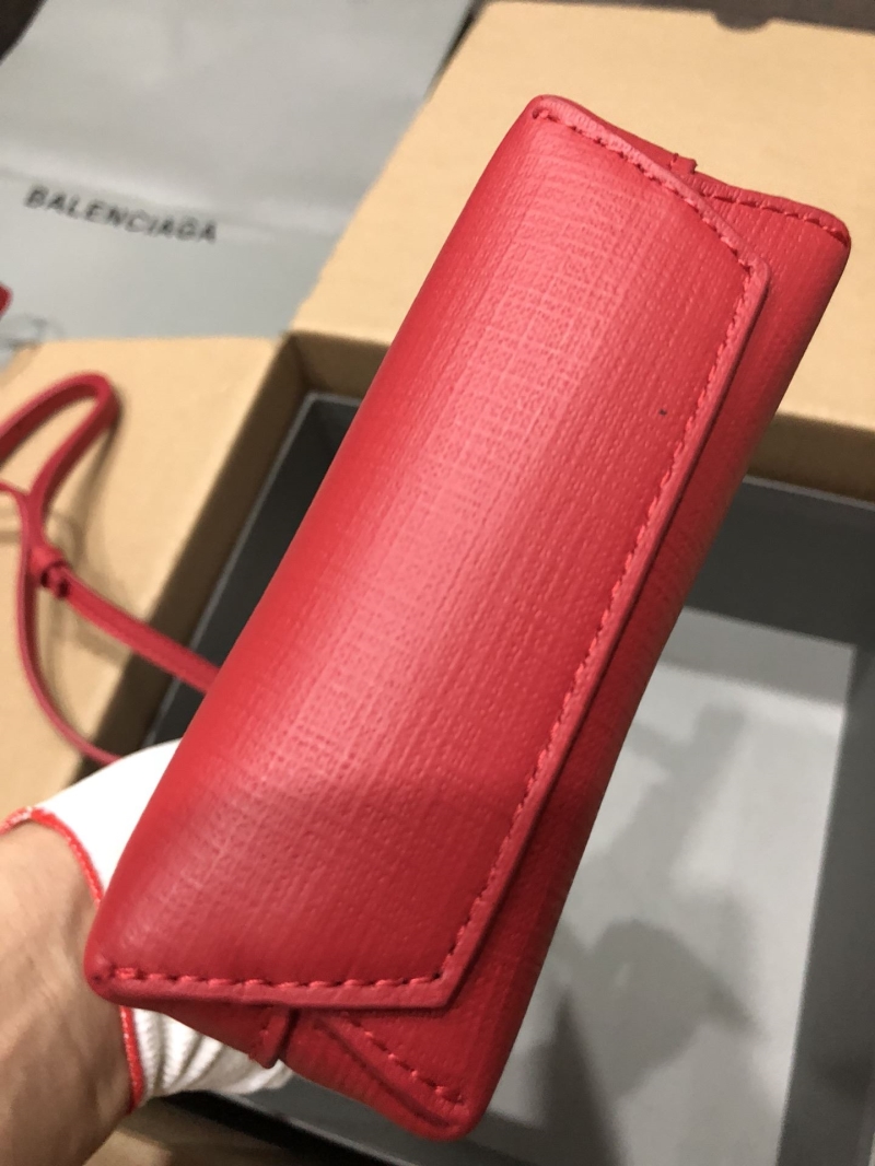 Ba1en*iaga shopping bags